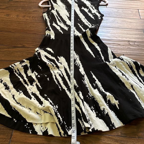 Ohne Titel Dress - Picture 7 of 7